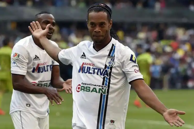 头角的年轻 头角的年轻