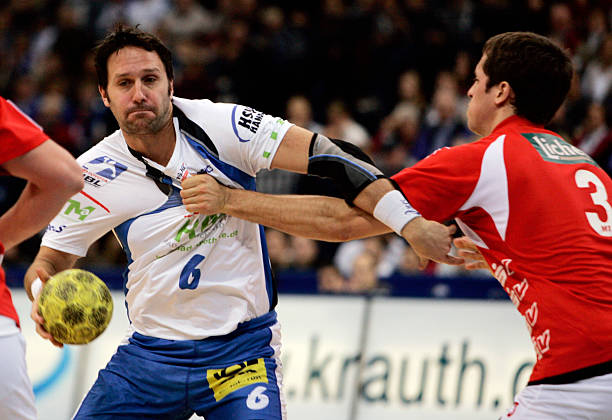 蛇形运球与 蛇形运球与